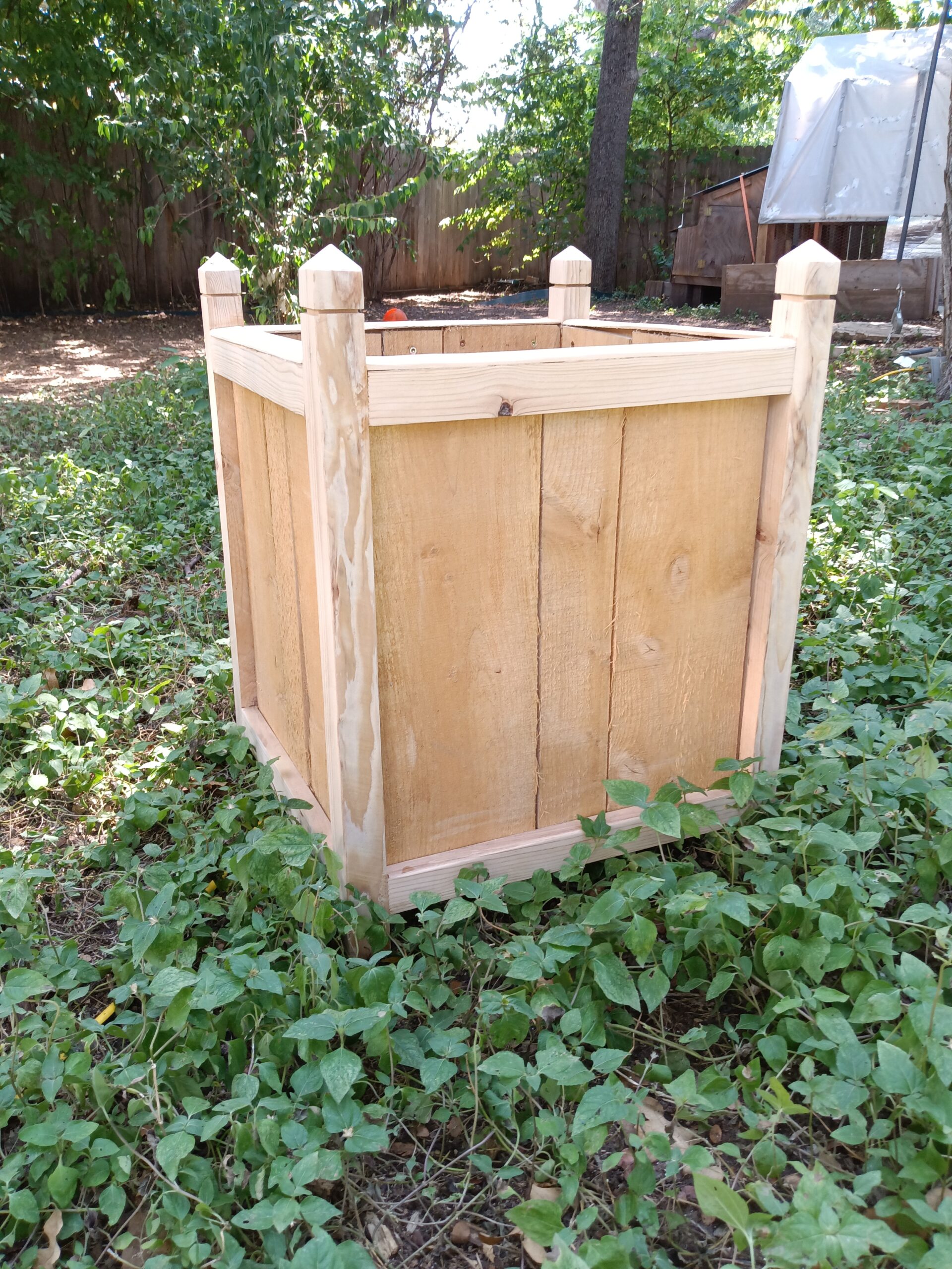 Cedar Planter Box with Removable Trellis